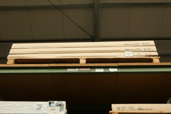 Kermi - Heizk. Therm X2 Profil-V Typ 22, BH 600, BL 2000 mm, weiß, AG rechts Umfang: Palette mit Inhalt, Ebene 4